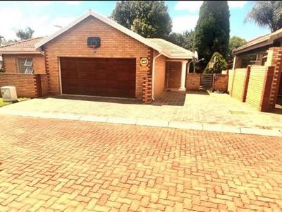Cluster House For Sale in Eldoraigne, Centurion