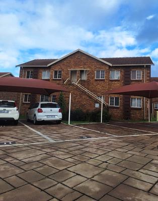 Apartment / Flat For Sale in Die Hoewes, Centurion