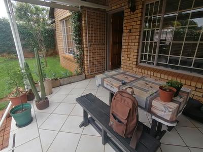 Townhouse For Sale in Eldoraigne, Centurion